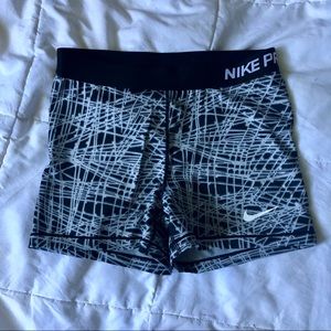 NWOT Women’s 3” Nike Pro Shorts